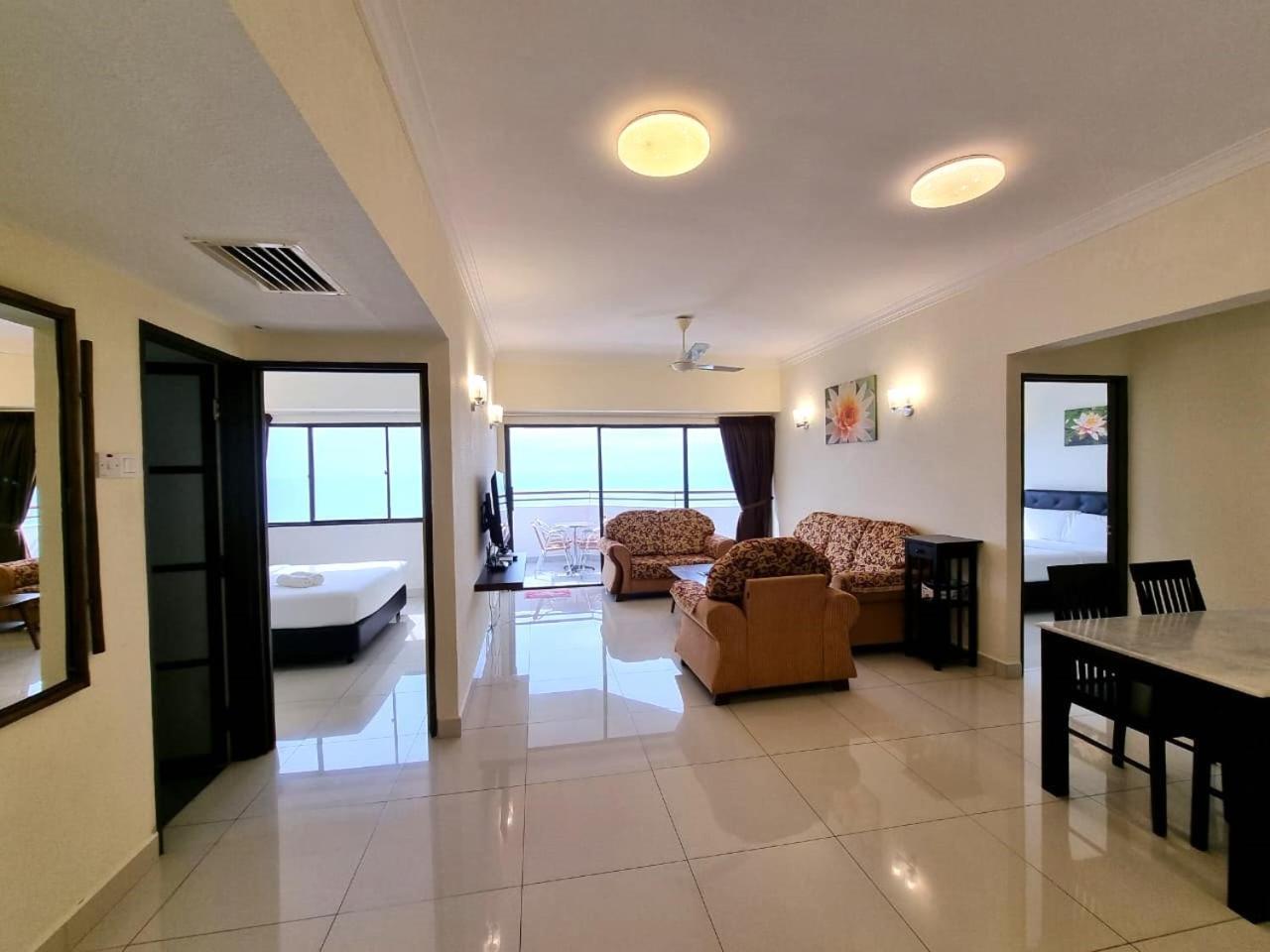 Green Ocean Seaview Apartment Batu Feringgi Exterior foto