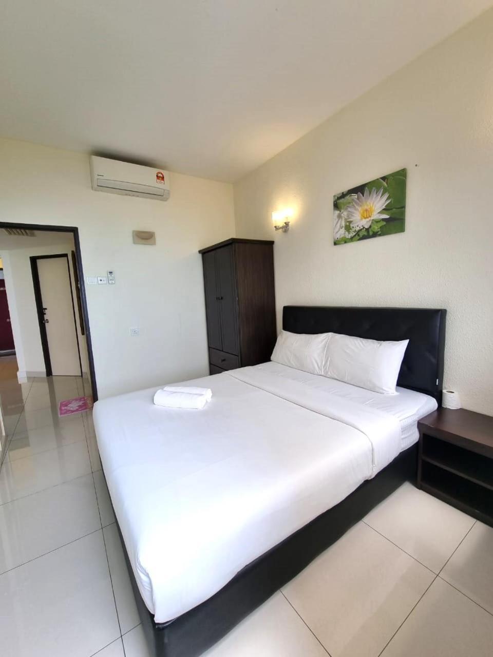 Green Ocean Seaview Apartment Batu Feringgi Exterior foto
