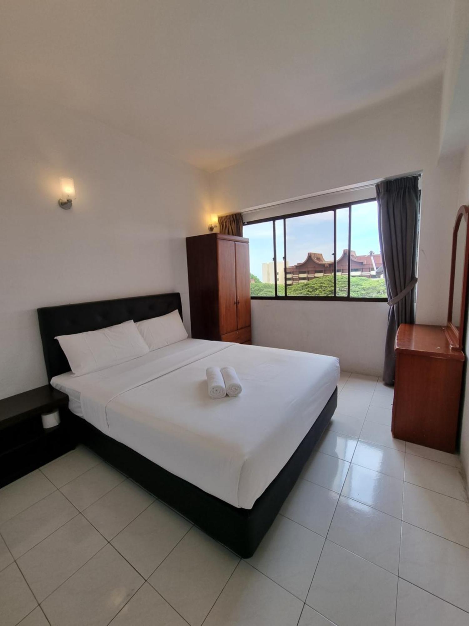 Green Ocean Seaview Apartment Batu Feringgi Exterior foto