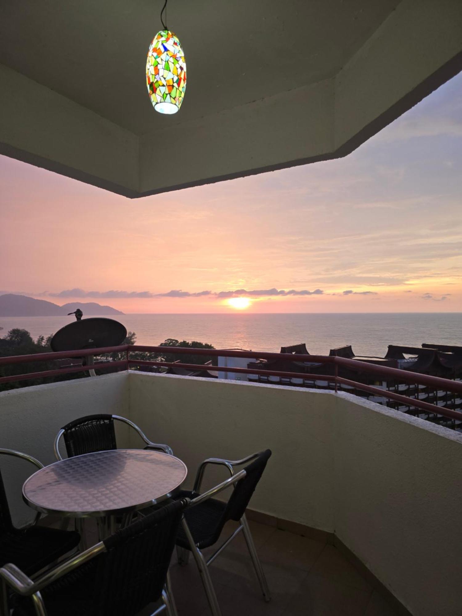 Green Ocean Seaview Apartment Batu Feringgi Exterior foto